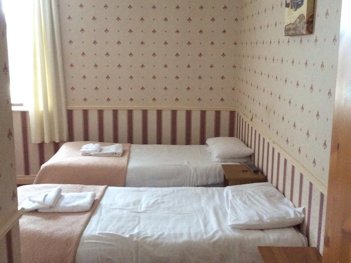 The Royal Hotel Arklow Extérieur photo